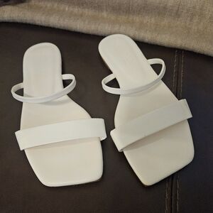 JMGXY Chic Flat Sandals with Peep Toe and Thin Straps White Chic Flats Size 39